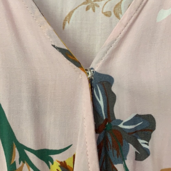 Aakaa Floral Romper - Picture 5 of 6